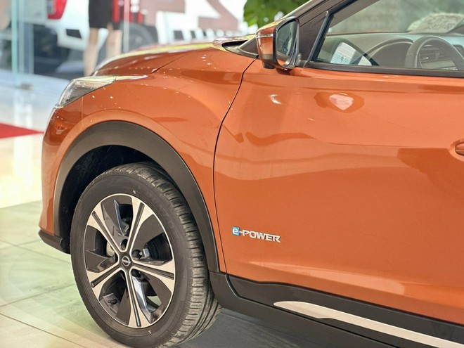 Nissan Kicks giảm giá 220 triệu đồng tại đại lý: Bản ‘full’ còn 638 triệu, rẻ hơn bản ‘base’ của Yaris Cross, HR-V- Ảnh 6. Nissan Kicks giảm giá 220 triệu đồng tại đại lý: Bản ‘full’ còn 638 triệu, rẻ hơn bản ‘base’ của Yaris Cross, HR-V- Ảnh 6.