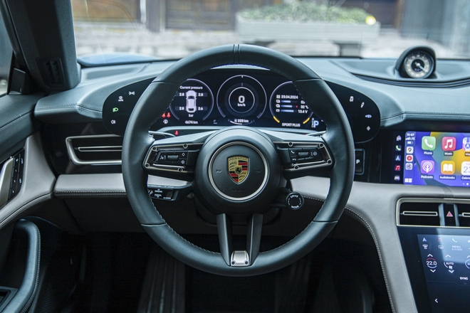 Bỏ 7 tỷ mua Porsche Taycan Cross Turismo đi phượt, đây là 3 thứ trải nghiệm bạn khó tìm thấy trên bất kỳ chiếc xe nào khác- Ảnh 16. Bỏ 7 tỷ mua Porsche Taycan Cross Turismo đi phượt, đây là 3 thứ trải nghiệm bạn khó tìm thấy trên bất kỳ chiếc xe nào khác- Ảnh 16.