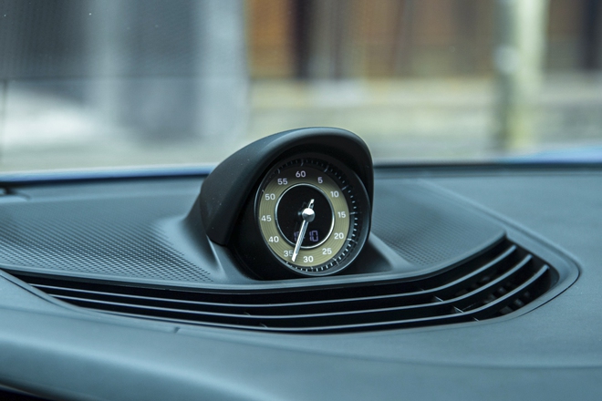 Bỏ 7 tỷ mua Porsche Taycan Cross Turismo đi phượt, đây là 3 thứ trải nghiệm bạn khó tìm thấy trên bất kỳ chiếc xe nào khác- Ảnh 7. Bỏ 7 tỷ mua Porsche Taycan Cross Turismo đi phượt, đây là 3 thứ trải nghiệm bạn khó tìm thấy trên bất kỳ chiếc xe nào khác- Ảnh 7.