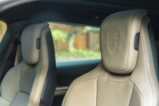 Bỏ 7 tỷ mua Porsche Taycan Cross Turismo đi phượt, đây là 3 thứ trải nghiệm bạn khó tìm thấy trên bất kỳ chiếc xe nào khác- Ảnh 34. Bỏ 7 tỷ mua Porsche Taycan Cross Turismo đi phượt, đây là 3 thứ trải nghiệm bạn khó tìm thấy trên bất kỳ chiếc xe nào khác- Ảnh 34.