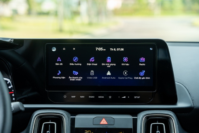 Kia Sonet 2024 ra mắt Việt Nam: Thiết kế mới, nhiều trang bị vượt mặt Raize và Venue, nội thất có chi tiết hơn hẳn đối thủ, giá bán vẫn là ẩn số- Ảnh 9. Kia Sonet 2024 ra mắt Việt Nam: Thiết kế mới, nhiều trang bị vượt mặt Raize và Venue, nội thất có chi tiết hơn hẳn đối thủ, giá bán vẫn là ẩn số- Ảnh 9.