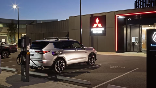 Nissan Navara thế hệ mới úp mở tùy chọn động cơ hybrid sạc điện, Mitsubishi Triton hứa hẹn theo bước- Ảnh 4. Nissan Navara thế hệ mới úp mở tùy chọn động cơ hybrid sạc điện, Mitsubishi Triton hứa hẹn theo bước- Ảnh 4.