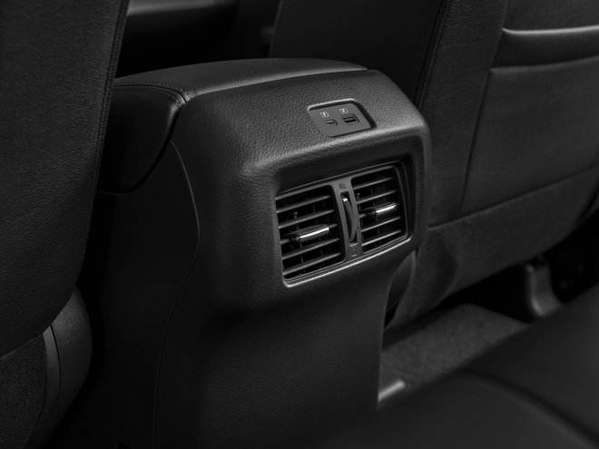 Nissan Navara 2024 ra mắt Việt Nam: Thêm phiên bản, chỉ còn từ 685 triệu đồng, cạnh tranh Ranger bằng giá mềm hơn bản cũ- Ảnh 14. Nissan Navara 2024 ra mắt Việt Nam: Thêm phiên bản, chỉ còn từ 685 triệu đồng, cạnh tranh Ranger bằng giá mềm hơn bản cũ- Ảnh 14.