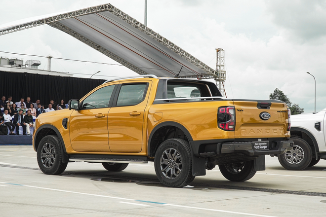 'Cân' Nissan Navara Pro4X và Ford Ranger Wildtrak: Chênh 19 triệu, đánh đổi hệ thống ADAS- Ảnh 12. 'Cân' Nissan Navara Pro4X và Ford Ranger Wildtrak: Chênh 19 triệu, đánh đổi hệ thống ADAS- Ảnh 12.