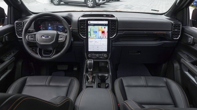 'Cân' Nissan Navara Pro4X và Ford Ranger Wildtrak: Chênh 19 triệu, đánh đổi hệ thống ADAS- Ảnh 6. 'Cân' Nissan Navara Pro4X và Ford Ranger Wildtrak: Chênh 19 triệu, đánh đổi hệ thống ADAS- Ảnh 6.