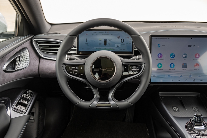 BYD Seal chốt giá tại Việt Nam: Từ 1,119 tỷ, đắt hơn Camry bản tiêu chuẩn, đi 520km/lần sạc- Ảnh 11. BYD Seal chốt giá tại Việt Nam: Từ 1,119 tỷ, đắt hơn Camry bản tiêu chuẩn, đi 520km/lần sạc- Ảnh 11.