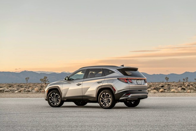 Hyundai Tucson 2025 bản quốc tế chính thức công bố trang bị và giá bán: Nâng cấp nhẹ, màn hình xịn, về Việt Nam khó tránh khỏi tăng giá- Ảnh 4. Hyundai Tucson 2025 bản quốc tế chính thức công bố trang bị và giá bán: Nâng cấp nhẹ, màn hình xịn, về Việt Nam khó tránh khỏi tăng giá- Ảnh 4.