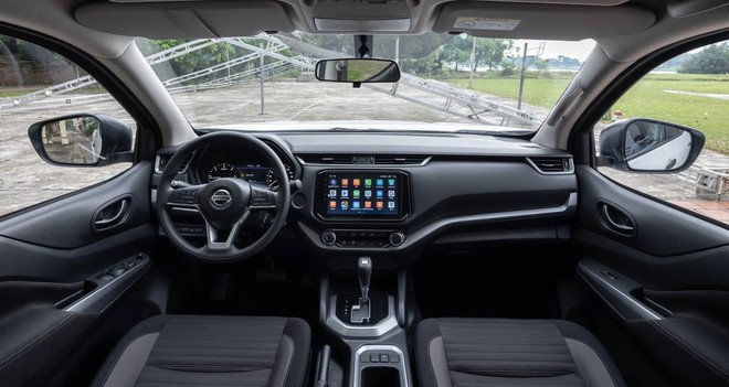 Bán tải 1 cầu số tự động, chọn Nissan Navara EL mới hay Ford Ranger XLS: Chỉ chênh 8 triệu nhưng trang bị khác biệt, bảng so sánh này cho bạn thấy điều đó- Ảnh 5. Bán tải 1 cầu số tự động, chọn Nissan Navara EL mới hay Ford Ranger XLS: Chỉ chênh 8 triệu nhưng trang bị khác biệt, bảng so sánh này cho bạn thấy điều đó- Ảnh 5.