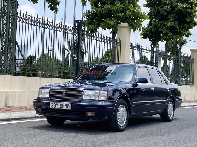 Loạt xe Toyota Crown biển đẹp: Có đủ ngũ quý đấu giá hơn 15 tỷ đồng đến tứ quý, tam hoa, sảnh tiến- Ảnh 6. Loạt xe Toyota Crown biển đẹp: Có đủ ngũ quý đấu giá hơn 15 tỷ đồng đến tứ quý, tam hoa, sảnh tiến- Ảnh 6.