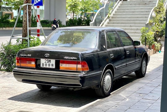 Loạt xe Toyota Crown biển đẹp: Có đủ ngũ quý đấu giá hơn 15 tỷ đồng đến tứ quý, tam hoa, sảnh tiến- Ảnh 3. Loạt xe Toyota Crown biển đẹp: Có đủ ngũ quý đấu giá hơn 15 tỷ đồng đến tứ quý, tam hoa, sảnh tiến- Ảnh 3.