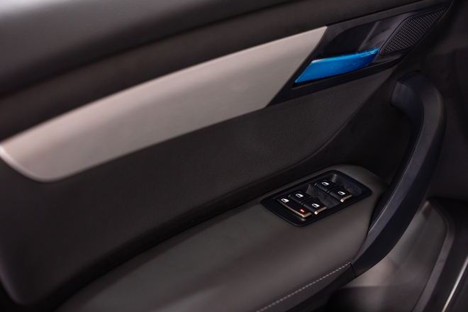 Cận cảnh VinFast VF 8 Lux Hỏa Long Độc Bản: Nhiều chi tiết mạ vàng, giới hạn 888 chiếc- Ảnh 20. Cận cảnh VinFast VF 8 Lux Hỏa Long Độc Bản: Nhiều chi tiết mạ vàng, giới hạn 888 chiếc- Ảnh 20.