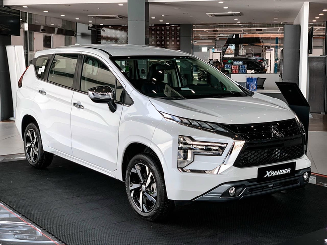 Mitsubishi Xpander AT Premium giá chỉ còn 578 triệu tại đại lý, bản cao nhất còn rẻ hơn Suzuki XL7 tiêu chuẩn- Ảnh 3. Mitsubishi Xpander AT Premium giá chỉ còn 578 triệu tại đại lý, bản cao nhất còn rẻ hơn Suzuki XL7 tiêu chuẩn- Ảnh 3.