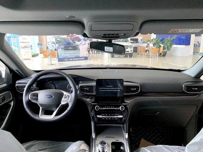 Hậu tăng giá bán, Ford Explorer lại được đại lý ưu đãi: Giảm 70 triệu đồng, vẫn cao hơn hẳn Palisade- Ảnh 6. Hậu tăng giá bán, Ford Explorer lại được đại lý ưu đãi: Giảm 70 triệu đồng, vẫn cao hơn hẳn Palisade- Ảnh 6.