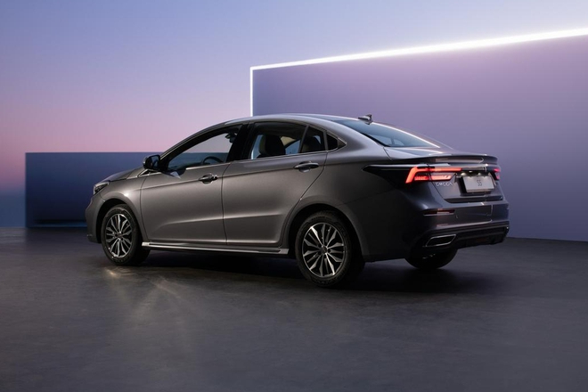 Omoda S5 bản ‘base’ lần đầu lộ diện tại Việt Nam: Dáng thể thao, mâm lớn, cạnh tranh Mazda3, K3- Ảnh 6. Omoda S5 bản ‘base’ lần đầu lộ diện tại Việt Nam: Dáng thể thao, mâm lớn, cạnh tranh Mazda3, K3- Ảnh 6.