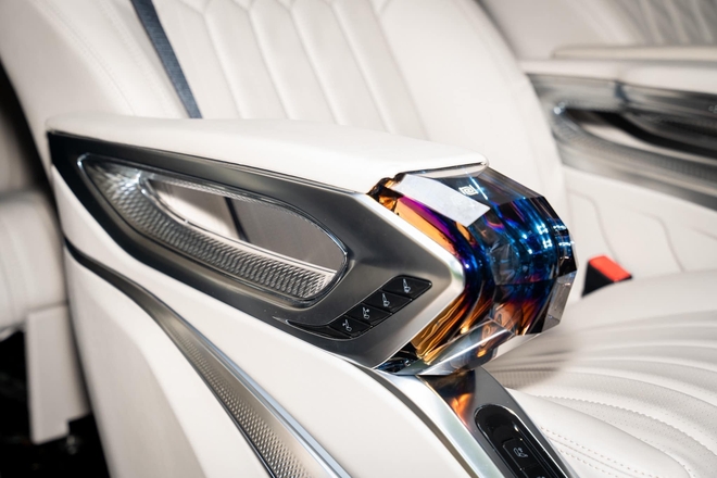 Toyota Sienna 2012 rao bán hơn 1,2 tỷ đồng: MPV gia đình giá ngang Kia Carnival nhưng to hơn, riêng nội thất độ hết 400 triệu- Ảnh 15. Toyota Sienna 2012 rao bán hơn 1,2 tỷ đồng: MPV gia đình giá ngang Kia Carnival nhưng to hơn, riêng nội thất độ hết 400 triệu- Ảnh 15.