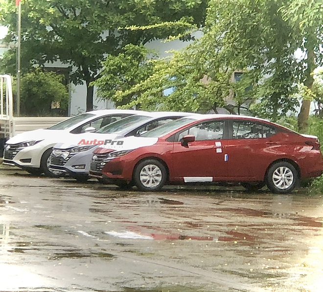 Nissan Almera giảm 77-116 triệu tại đại lý: Sản xuất 2023, mức giảm tùy màu sắc, giá rẻ ngang Hyundai Grand i10- Ảnh 12. Nissan Almera giảm 77-116 triệu tại đại lý: Sản xuất 2023, mức giảm tùy màu sắc, giá rẻ ngang Hyundai Grand i10- Ảnh 12.