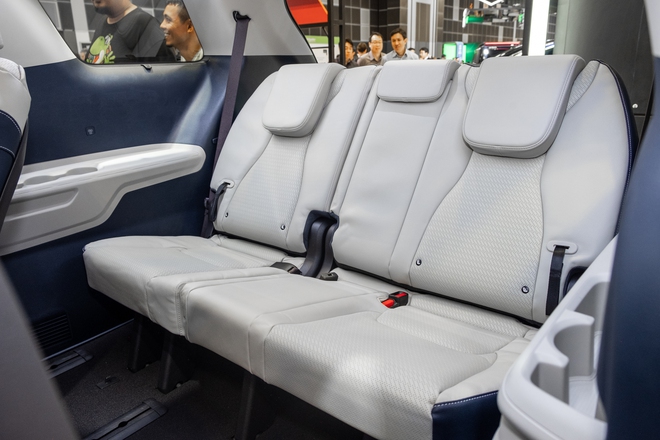 Kia Carnival 2024 nhận cọc tại đại lý: Ra mắt tháng 10, ngoại hình mới, dễ thêm động cơ hybrid cạnh tranh Viloran- Ảnh 15. Kia Carnival 2024 nhận cọc tại đại lý: Ra mắt tháng 10, ngoại hình mới, dễ thêm động cơ hybrid cạnh tranh Viloran- Ảnh 15.