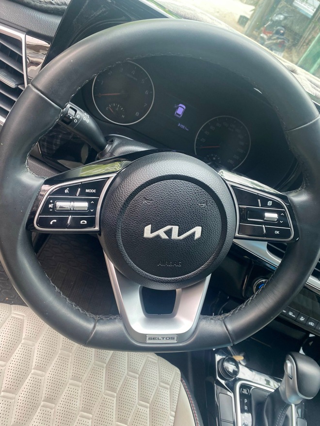 Bán Kia Seltos nổ 2 túi khí giá 535 triệu đồng, chủ xe gây tranh cãi: Người khen vì trung thực, số khác nói giá cao- Ảnh 8. Bán Kia Seltos nổ 2 túi khí giá 535 triệu đồng, chủ xe gây tranh cãi: Người khen vì trung thực, số khác nói giá cao- Ảnh 8.