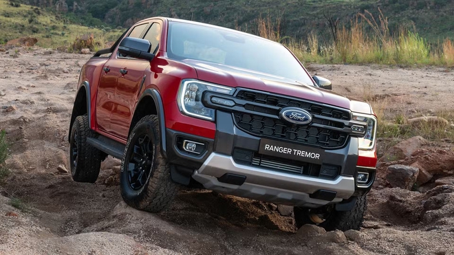Ford Ranger sắp thêm bản mới: Rẻ hơn hẳn Raptor nhưng offroad không kém, như bản Sport nhiều đồ xịn- Ảnh 4. Ford Ranger sắp thêm bản mới: Rẻ hơn hẳn Raptor nhưng offroad không kém, như bản Sport nhiều đồ xịn- Ảnh 4.