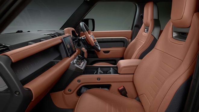 Defender mạnh nhất lịch sử ra mắt, dùng động cơ V8 BMW, thông số đọc lên chắc chắn khiến dân offroad phát sốt- Ảnh 6. Defender mạnh nhất lịch sử ra mắt, dùng động cơ V8 BMW, thông số đọc lên chắc chắn khiến dân offroad phát sốt- Ảnh 6.