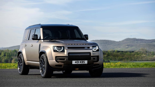 Defender mạnh nhất lịch sử ra mắt, dùng động cơ V8 BMW, thông số đọc lên chắc chắn khiến dân offroad phát sốt- Ảnh 11. Defender mạnh nhất lịch sử ra mắt, dùng động cơ V8 BMW, thông số đọc lên chắc chắn khiến dân offroad phát sốt- Ảnh 11.
