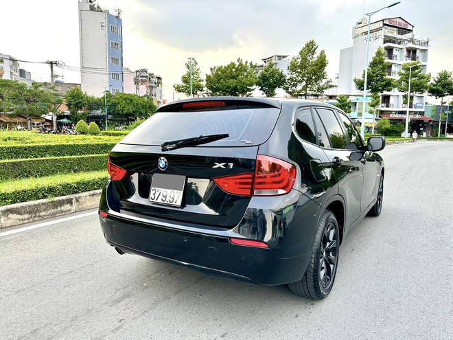 Có 300 triệu thích ‘chơi’ BMW X1 thì đây là một lựa chọn: Chạy hơn 6.700km/tháng, đã độ màn hình, cần số- Ảnh 4.