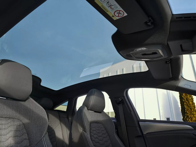 Audi A6 e-tron ra mắt: Đấu Mercedes EQE và BMW i5 bằng động cơ 362-543 mã lực, chạy 720-750km/lần sạc, giá quy đổi từ 2 tỷ đồng- Ảnh 13. Audi A6 e-tron ra mắt: Đấu Mercedes EQE và BMW i5 bằng động cơ 362-543 mã lực, chạy 720-750km/lần sạc, giá quy đổi từ 2 tỷ đồng- Ảnh 13.