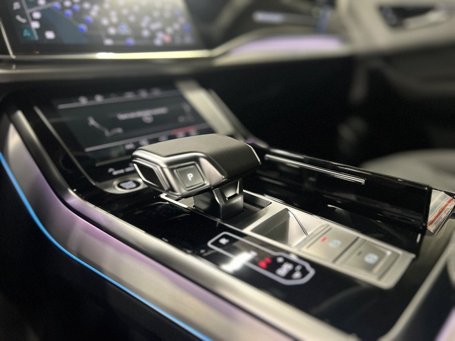 Audi Q8 2024 giá 4,1 tỷ đã về đại lý: Thêm trang bị tiện nghi, đấu X6, GLE với giá rẻ hơn hẳn- Ảnh 13. Audi Q8 2024 giá 4,1 tỷ đã về đại lý: Thêm trang bị tiện nghi, đấu X6, GLE với giá rẻ hơn hẳn- Ảnh 13.