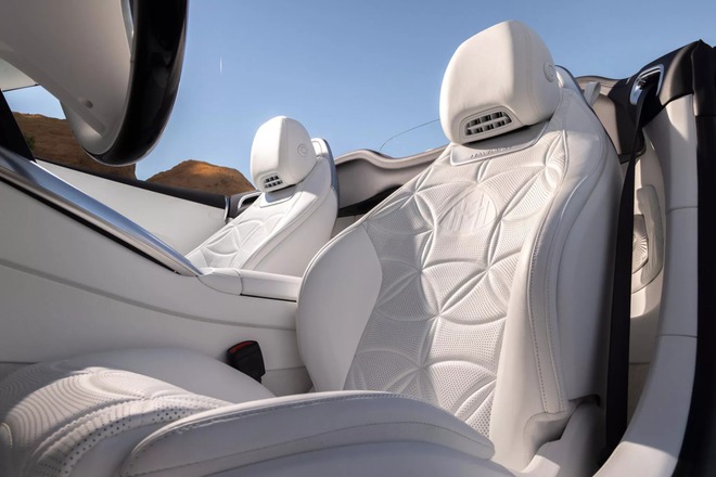 Mercedes-Maybach SL680 Monogram ra mắt: Maybach mui trần 2 cửa đầu tiên, logo kín xe, nhiều chưa từng có- Ảnh 12. Mercedes-Maybach SL680 Monogram ra mắt: Maybach mui trần 2 cửa đầu tiên, logo kín xe, nhiều chưa từng có- Ảnh 12.