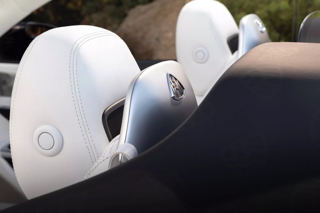 Mercedes-Maybach SL680 Monogram ra mắt: Maybach mui trần 2 cửa đầu tiên, logo kín xe, nhiều chưa từng có- Ảnh 13. Mercedes-Maybach SL680 Monogram ra mắt: Maybach mui trần 2 cửa đầu tiên, logo kín xe, nhiều chưa từng có- Ảnh 13.