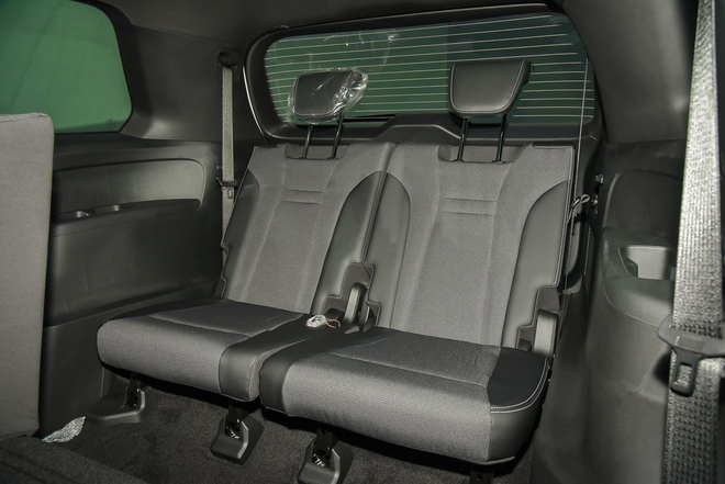 Xem thực tế GAC GS8 bản ‘base’ giá 1,269 tỷ tại Việt Nam: Đánh đổi 100 triệu lấy ghế nỉ, vô-lăng nhựa, thiếu ADAS- Ảnh 17. Xem thực tế GAC GS8 bản ‘base’ giá 1,269 tỷ tại Việt Nam: Đánh đổi 100 triệu lấy ghế nỉ, vô-lăng nhựa, thiếu ADAS- Ảnh 17.