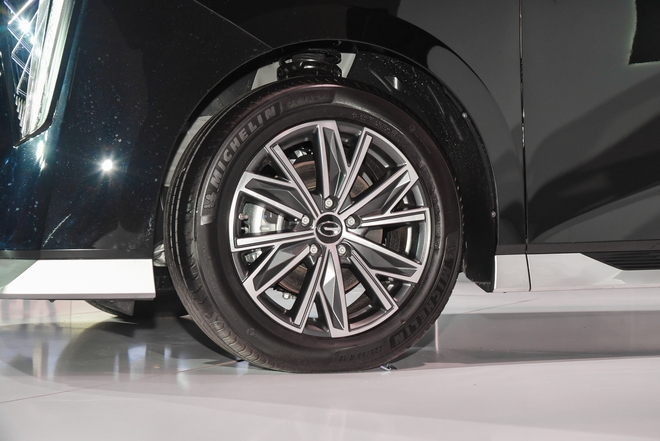 Chọn bản GAC M8 nào với mức chênh giá tới 500 triệu, bảng so sánh này sẽ giúp bạn dễ tìm được xe phù hợp nhất với nhu cầu- Ảnh 8. Chọn bản GAC M8 nào với mức chênh giá tới 500 triệu, bảng so sánh này sẽ giúp bạn dễ tìm được xe phù hợp nhất với nhu cầu- Ảnh 8.