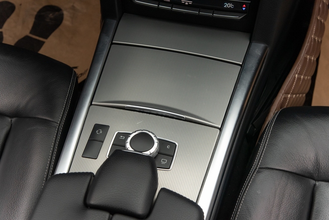 Rao Mercedes-Benz E 200 bản đặc biệt giá 640 triệu, người bán chia sẻ: ‘Bền như Vios, chăm chỉ hết 20 triệu/năm’- Ảnh 16. Rao Mercedes-Benz E 200 bản đặc biệt giá 640 triệu, người bán chia sẻ: ‘Bền như Vios, chăm chỉ hết 20 triệu/năm’- Ảnh 16.