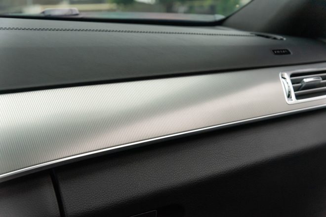 Rao Mercedes-Benz E 200 bản đặc biệt giá 640 triệu, người bán chia sẻ: ‘Bền như Vios, chăm chỉ hết 20 triệu/năm’- Ảnh 17. Rao Mercedes-Benz E 200 bản đặc biệt giá 640 triệu, người bán chia sẻ: ‘Bền như Vios, chăm chỉ hết 20 triệu/năm’- Ảnh 17.