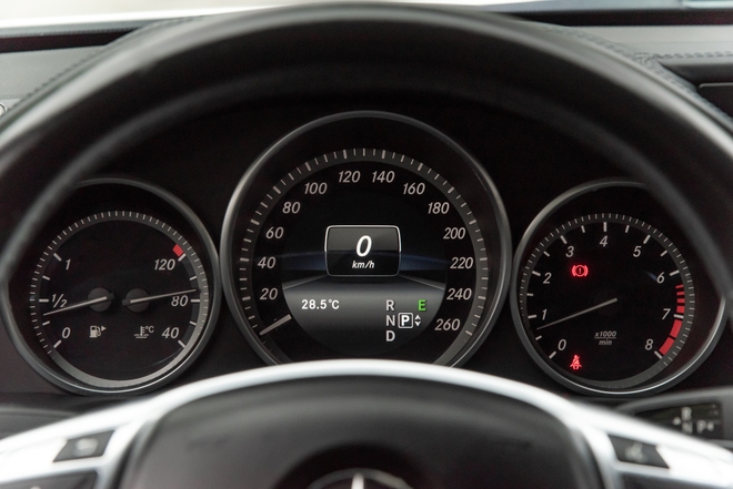 Rao Mercedes-Benz E 200 bản đặc biệt giá 640 triệu, người bán chia sẻ: ‘Bền như Vios, chăm chỉ hết 20 triệu/năm’- Ảnh 11. Rao Mercedes-Benz E 200 bản đặc biệt giá 640 triệu, người bán chia sẻ: ‘Bền như Vios, chăm chỉ hết 20 triệu/năm’- Ảnh 11.