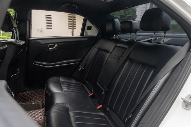 Rao Mercedes-Benz E 200 bản đặc biệt giá 640 triệu, người bán chia sẻ: ‘Bền như Vios, chăm chỉ hết 20 triệu/năm’- Ảnh 19. Rao Mercedes-Benz E 200 bản đặc biệt giá 640 triệu, người bán chia sẻ: ‘Bền như Vios, chăm chỉ hết 20 triệu/năm’- Ảnh 19.