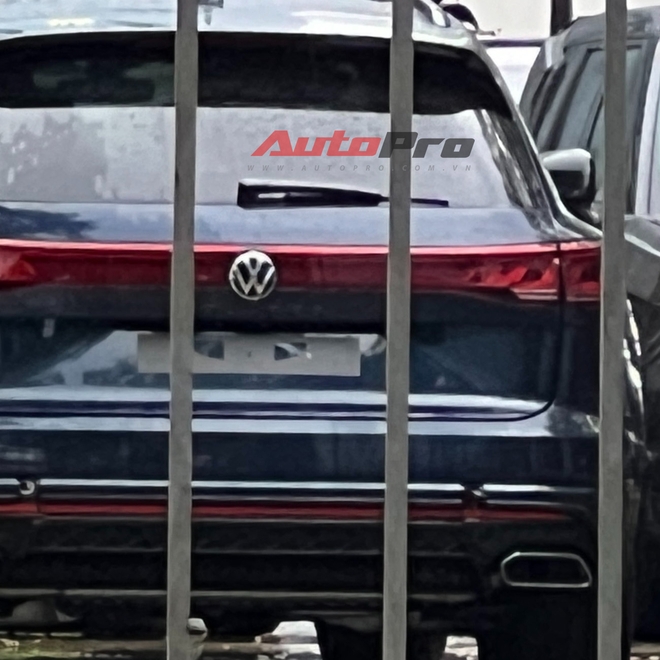 Loạt xe mới đã lộ diện tại Việt Nam, chỉ chờ ra mắt: Đa dạng phân khúc, mẫu mã, Santa Fe, Carnival 2024 dễ thành hàng 'hot'- Ảnh 6. Loạt xe mới đã lộ diện tại Việt Nam, chỉ chờ ra mắt: Đa dạng phân khúc, mẫu mã, Santa Fe, Carnival 2024 dễ thành hàng 'hot'- Ảnh 6.