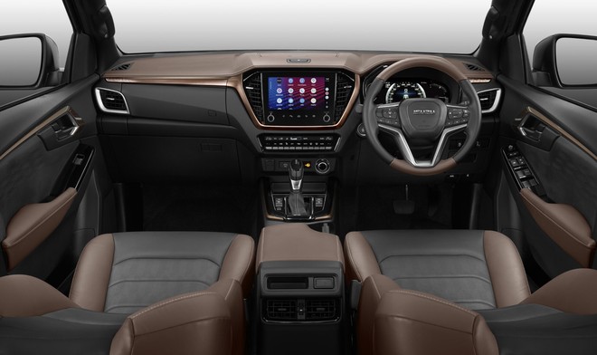 Loạt xe mới đã lộ diện tại Việt Nam, chỉ chờ ra mắt: Đa dạng phân khúc, mẫu mã, Santa Fe, Carnival 2024 dễ thành hàng 'hot'- Ảnh 45. Loạt xe mới đã lộ diện tại Việt Nam, chỉ chờ ra mắt: Đa dạng phân khúc, mẫu mã, Santa Fe, Carnival 2024 dễ thành hàng 'hot'- Ảnh 45.