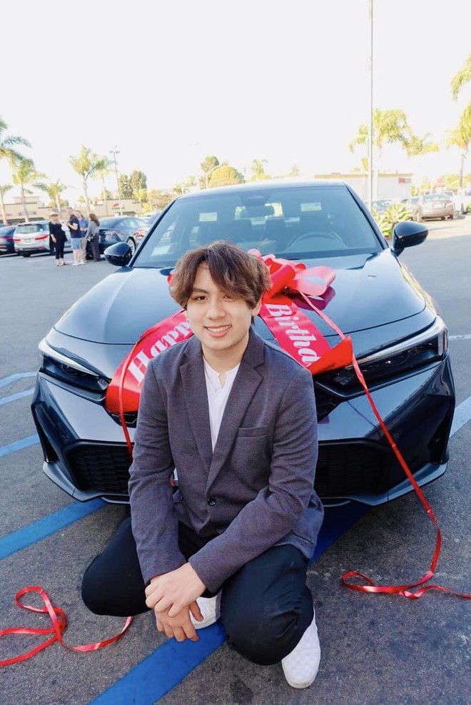 Bằng Kiều tặng con trai Honda Civic 2024 sắp ra mắt Việt Nam, giá quy đổi hơn 650 triệu đồng- Ảnh 2. Bằng Kiều tặng con trai Honda Civic 2024 sắp ra mắt Việt Nam, giá quy đổi hơn 650 triệu đồng- Ảnh 2.