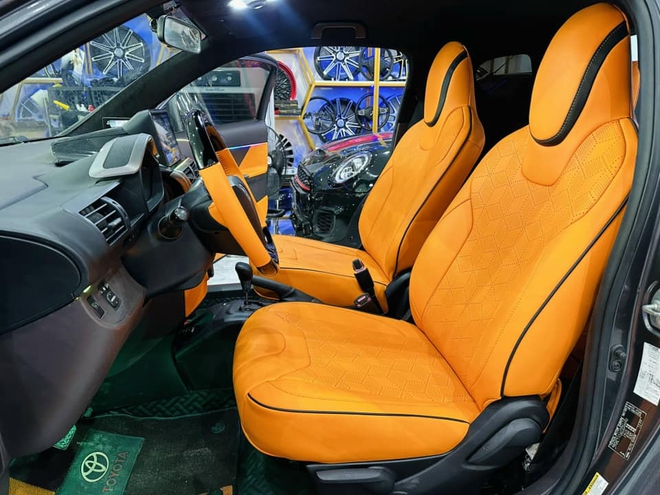 Rao Toyota iQ giá ngang Hyundai Accent đời mới, người bán thẳng thắn chia sẻ: Mua cho gia đình sẽ rất 'bực mình'- Ảnh 8. Rao Toyota iQ giá ngang Hyundai Accent đời mới, người bán thẳng thắn chia sẻ: Mua cho gia đình sẽ rất 'bực mình'- Ảnh 8.