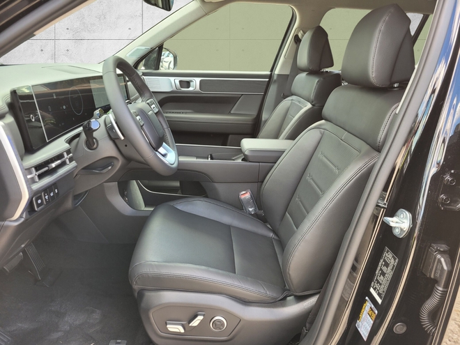 Mua 2 chiếc Hyundai Santa Fe 2024 để thay Discovery đang đi, chủ xe chia sẻ: 'Không sang bằng nhưng vẫn có điểm hơn Land Rover'- Ảnh 6. Mua 2 chiếc Hyundai Santa Fe 2024 để thay Discovery đang đi, chủ xe chia sẻ: 'Không sang bằng nhưng vẫn có điểm hơn Land Rover'- Ảnh 6.