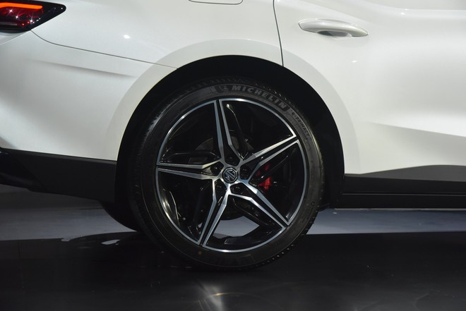 MG7 ra mắt Việt Nam: Giá cao nhất 1,018 tỷ, đấu K5, Mazda6 bằng động cơ 227 mã lực, 'full' ADAS, có chi tiết duy nhất trong phân khúc- Ảnh 7. MG7 ra mắt Việt Nam: Giá cao nhất 1,018 tỷ, đấu K5, Mazda6 bằng động cơ 227 mã lực, 'full' ADAS, có chi tiết duy nhất trong phân khúc- Ảnh 7.