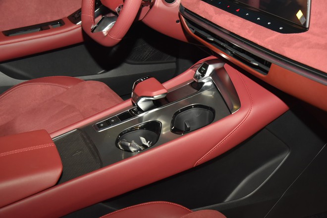 MG7 ra mắt Việt Nam: Giá cao nhất 1,018 tỷ, đấu K5, Mazda6 bằng động cơ 227 mã lực, 'full' ADAS, có chi tiết duy nhất trong phân khúc- Ảnh 15. MG7 ra mắt Việt Nam: Giá cao nhất 1,018 tỷ, đấu K5, Mazda6 bằng động cơ 227 mã lực, 'full' ADAS, có chi tiết duy nhất trong phân khúc- Ảnh 15.