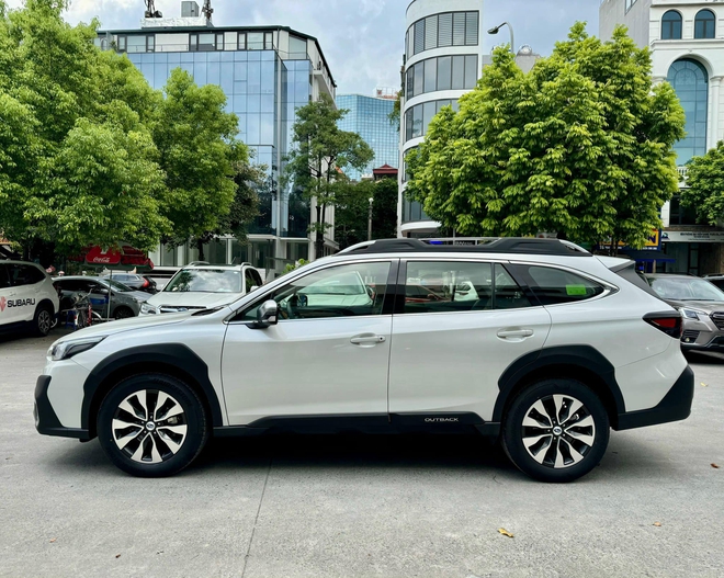 Subaru Outback giảm hơn 400 triệu tại đại lý, SUV 5 chỗ vẫn đắt hơn Palisade bản cao nhất tới cả trăm triệu- Ảnh 4. Subaru Outback giảm hơn 400 triệu tại đại lý, SUV 5 chỗ vẫn đắt hơn Palisade bản cao nhất tới cả trăm triệu- Ảnh 4.