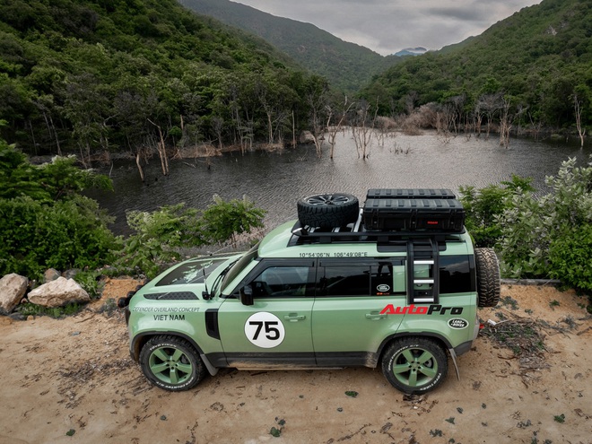 9x kể chuyện sắp lái Land Rover Defender đi phượt: Từ Việt Nam qua châu Âu đến Nam Mỹ, chuẩn bị 6 tháng, phải tập luyện cường độ cao- Ảnh 15. 9x kể chuyện sắp lái Land Rover Defender đi phượt: Từ Việt Nam qua châu Âu đến Nam Mỹ, chuẩn bị 6 tháng, phải tập luyện cường độ cao- Ảnh 15.
