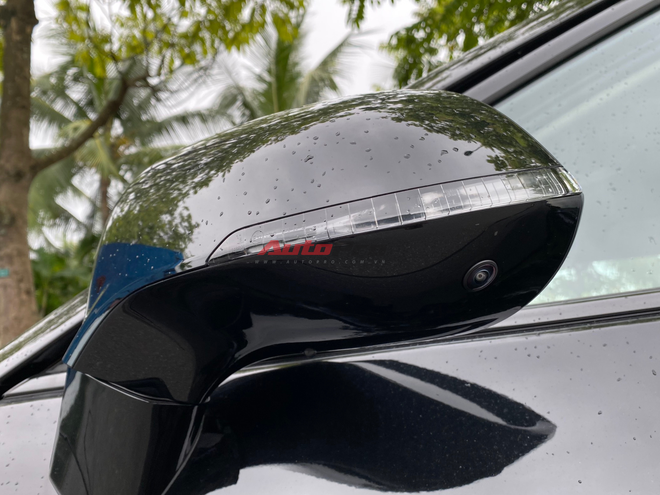 Ảnh thực tế VinFast VF 7S: Động cơ 174 mã lực, mâm khác dễ nhận biết, đại lý báo đã nhận cọc nhưng chưa có lịch giao hàng- Ảnh 5. Ảnh thực tế VinFast VF 7S: Động cơ 174 mã lực, mâm khác dễ nhận biết, đại lý báo đã nhận cọc nhưng chưa có lịch giao hàng- Ảnh 5.