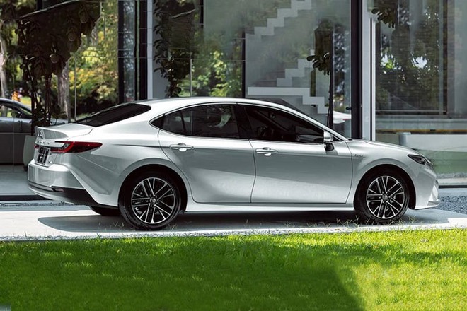 Toyota Camry 2024 chốt ra mắt tháng 10 tại Thái Lan, dễ về Việt Nam trong thời gian gần- Ảnh 6. Toyota Camry 2024 chốt ra mắt tháng 10 tại Thái Lan, dễ về Việt Nam trong thời gian gần- Ảnh 6.