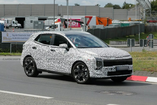 Kia Sportage 2025 lộ thêm nhiều chi tiết: Đèn trước giống Carnival, đèn hậu LED mới, tản nhiệt góc cạnh- Ảnh 4. Kia Sportage 2025 lộ thêm nhiều chi tiết: Đèn trước giống Carnival, đèn hậu LED mới, tản nhiệt góc cạnh- Ảnh 4.
