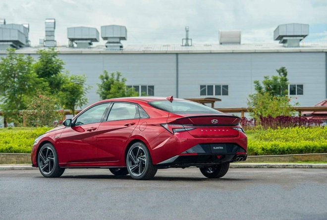 Hyundai Elantra giảm gần 80 triệu tại đại lý: Bản N-Line còn dưới 700 triệu, đấu Civic RS với giá rẻ hơn niêm yết bản ‘base’ của đối thủ- Ảnh 4. Hyundai Elantra giảm gần 80 triệu tại đại lý: Bản N-Line còn dưới 700 triệu, đấu Civic RS với giá rẻ hơn niêm yết bản ‘base’ của đối thủ- Ảnh 4.