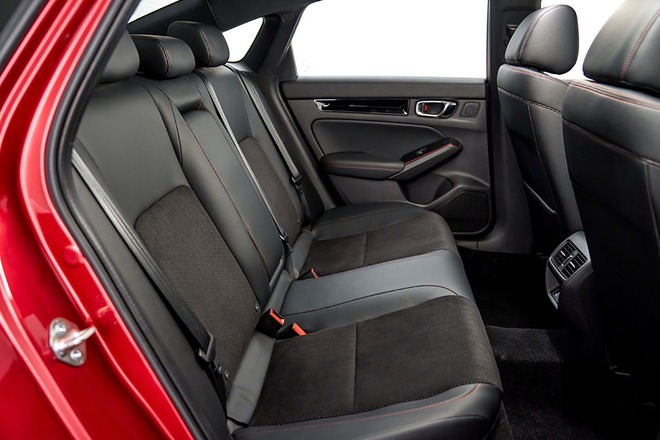 Honda Civic 2025 nhận cọc tại Việt Nam: 3 bản, thiết kế mới, thêm động cơ hybrid cạnh tranh Corolla Altis- Ảnh 16. Honda Civic 2025 nhận cọc tại Việt Nam: 3 bản, thiết kế mới, thêm động cơ hybrid cạnh tranh Corolla Altis- Ảnh 16.